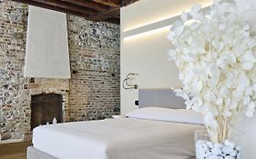 Sarpi Apartment & Suite